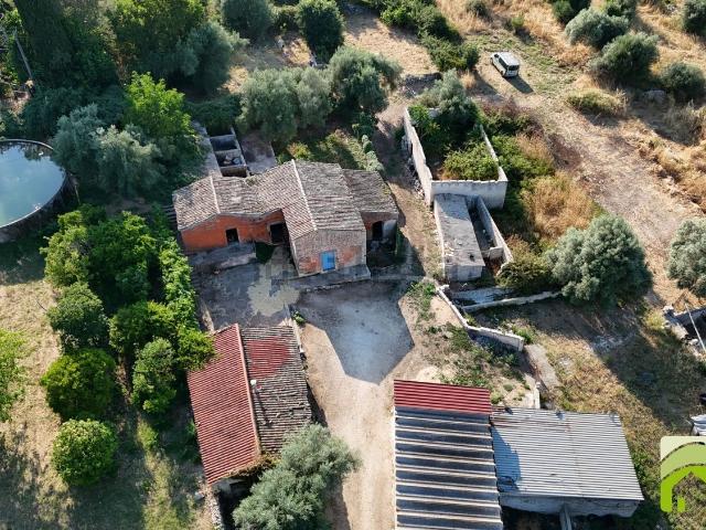 Rustici e casali in vendita di 600 m² in Contrada Bosco di Sopra