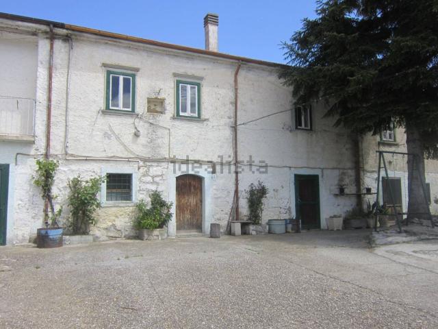 Rustici e casali in vendita di 600 m² in Contrada San Onofrio