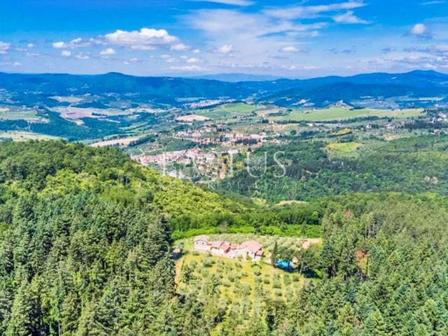 Rustici e casali in vendita di 600 m² in Località Ristonchi Mangugia