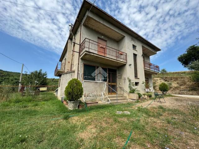Rustici e casali in vendita di 600 m² in Via delle Pianate San Sisto