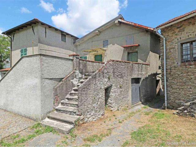 Rustici e casali in vendita di 60 m² in Via della Liberazione