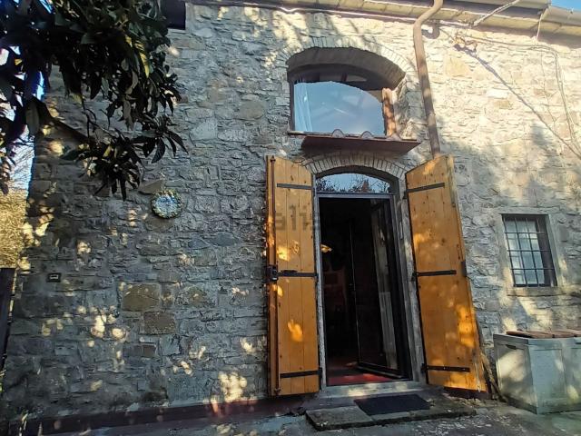 Rustici e casali in vendita di 60 m² in Via della Lupaia