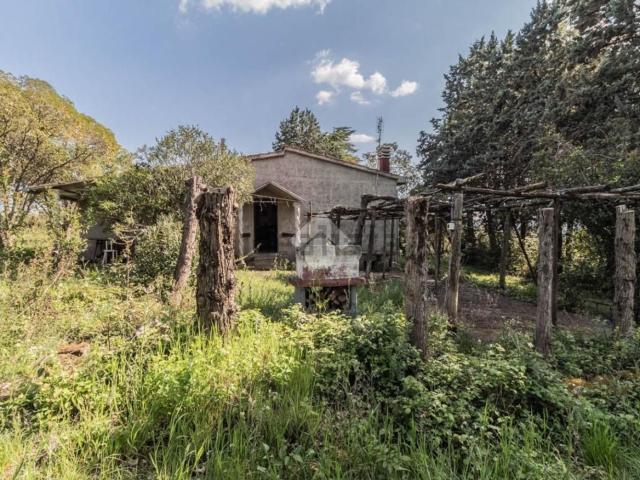Rustici e casali in vendita di 60 m² in Via delle Allodole, 17