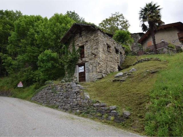 Rustici e casali in vendita di 60 m² in Via Motto