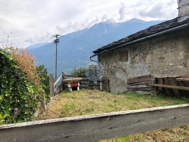Rustici e casali in vendita di 60 m² in Via VEDEGGIO