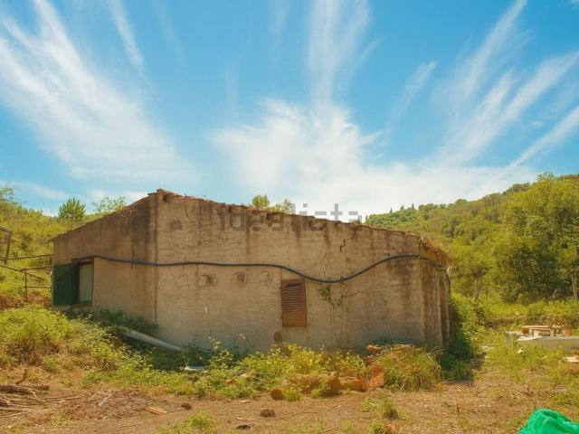 Rustici e casali in vendita di 60 m² in Località Valle Del Castagno