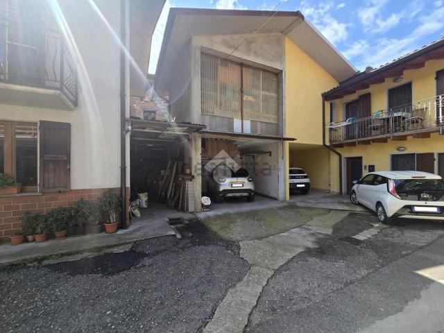 Rustici e casali in vendita di 60 m² in Piazza Papa Giovanni XXIII, 10