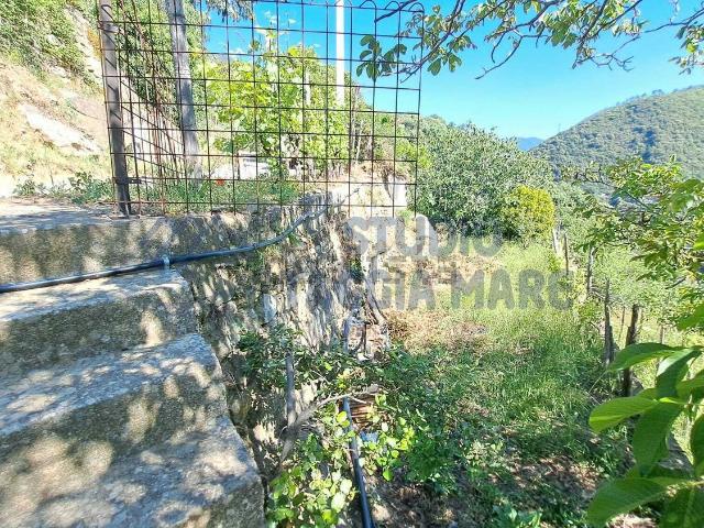 Rustici e casali in vendita di 60 m² in Strada Senza Nome