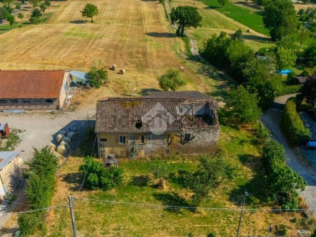 Rustici e casali in vendita di 628 m² in Via Prospero Martelli, 31