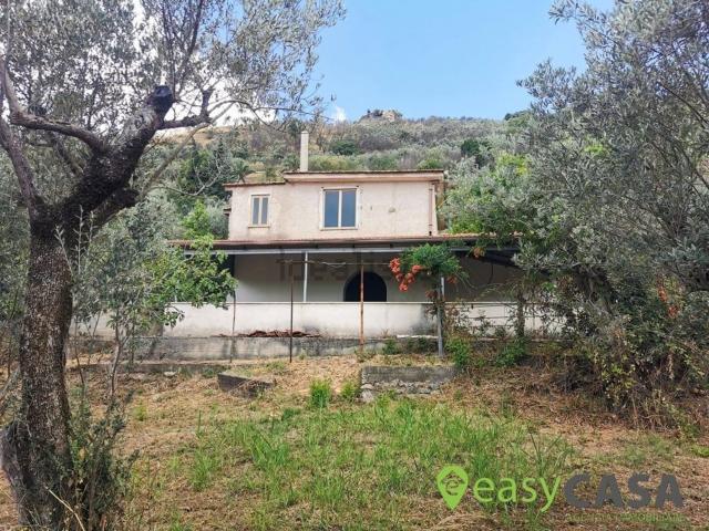 Rustici e casali in vendita di 63 m² in Via Porro, 8