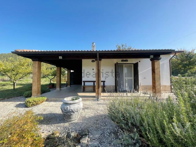 Rustici e casali in vendita di 63 m² in Strada Provinciale 41 Garibaldi, 8