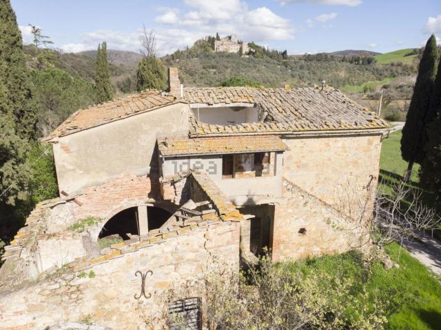 Rustici e casali in vendita di 640 m² in Via Umberto I
