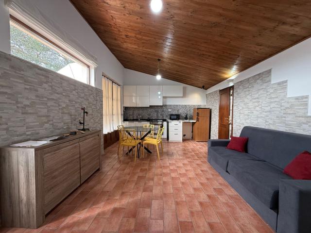 Rustici e casali in vendita di 64 m²