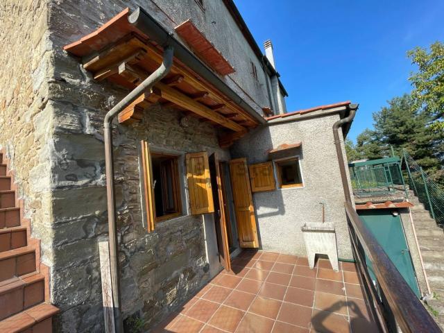 Rustici e casali in vendita di 64 m²