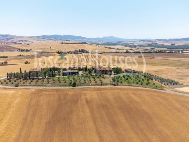 Rustici e casali in vendita di 650 m²