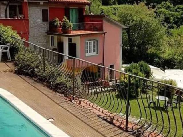 Rustici e casali in vendita di 650 m²