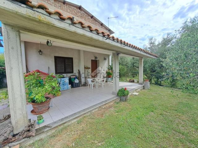 Rustici e casali in vendita di 65 m²