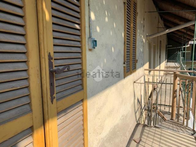 Rustici e casali in vendita di 65 m² in Via Frescot, 15