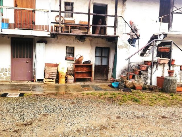 Rustici e casali in vendita di 65 m² in Via Monte Cuneo via Oronte Nota