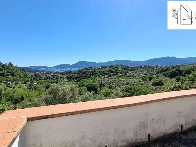 Rustici e casali in vendita di 65 m² in Via Martiri del Risorgimento