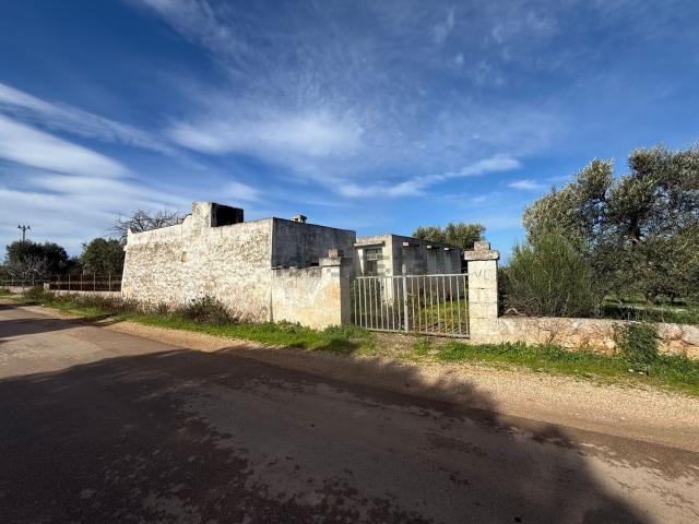 Rustici e casali in vendita di 65 m² in Contrada Tamburroni