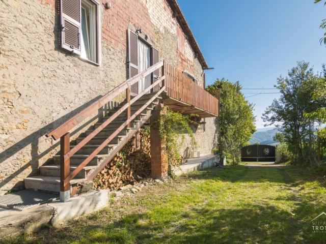 Rustici e casali in vendita di 65 m² in Località Bastita
