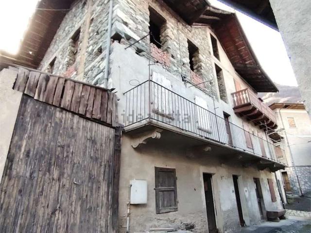 Rustici e casali in vendita di 66 m²