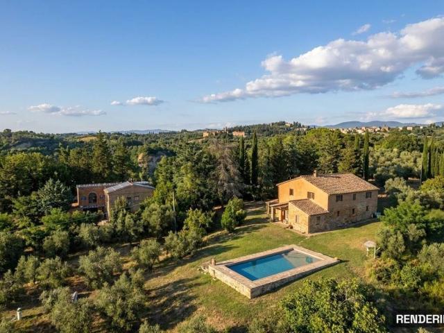 Rustici e casali in vendita di 700 m²