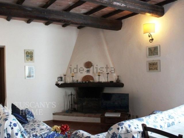Rustici e casali in vendita di 700 m²
