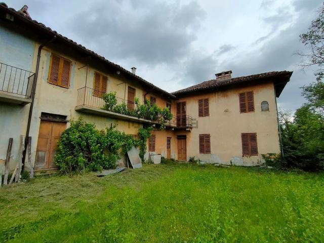 Rustici e casali in vendita di 700 m² in Località Valdelserro, 7