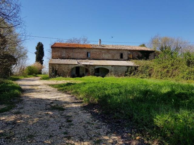Rustici e casali in vendita di 700 m² in Via della Selva Grossa, 134
