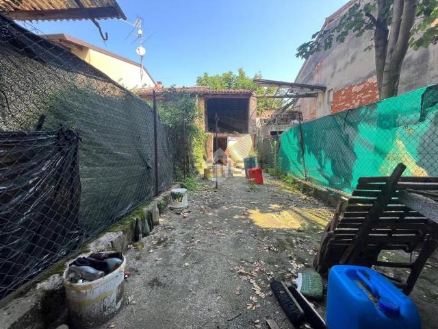Rustici e casali in vendita di 70 m² in Via Dossello, 11