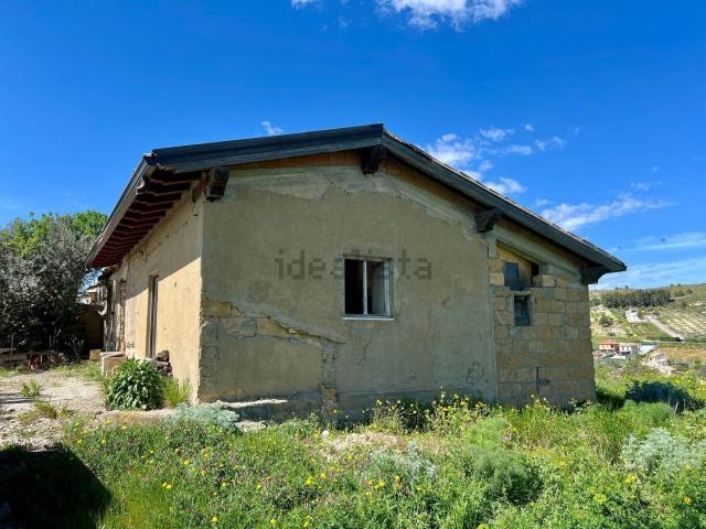 Rustici e casali in vendita di 70 m² in Contrada da Santa Rosalia