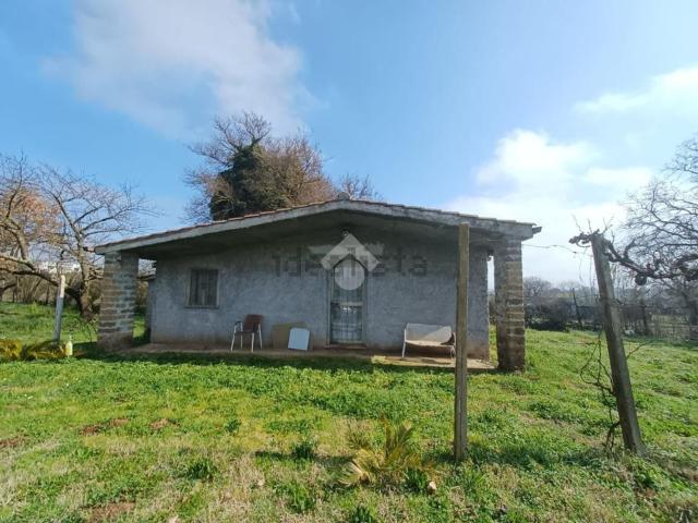 Rustici e casali in vendita di 70 m² in Strada Vicinale Fioretto Valle, 2288