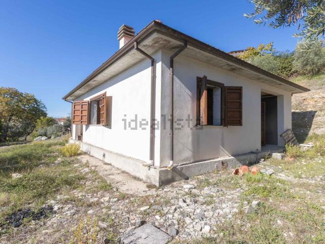 Rustici e casali in vendita di 72 m² in Strada Vicinale Valle Forcana
