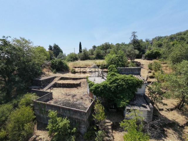 Rustici e casali in vendita di 73 m² in Via Chiovazzi