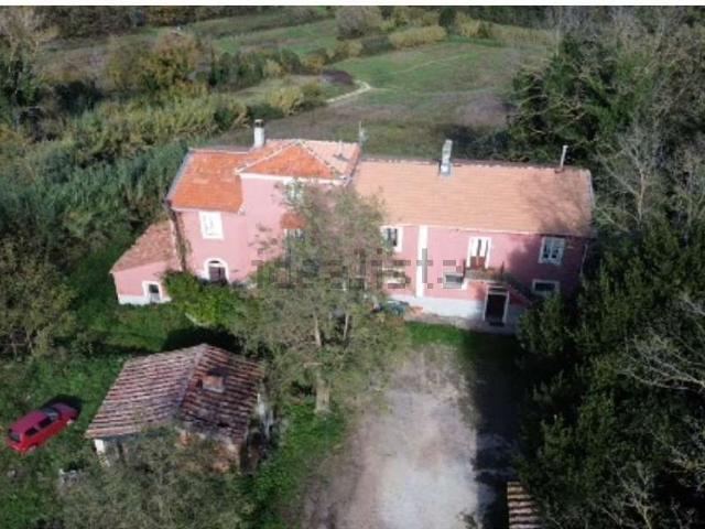 Rustici e casali in vendita di 740 m² in Via Luigi Bianchi