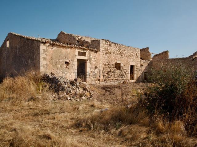 Rustici e casali in vendita di 742 m² in Contrada Castellana, 51