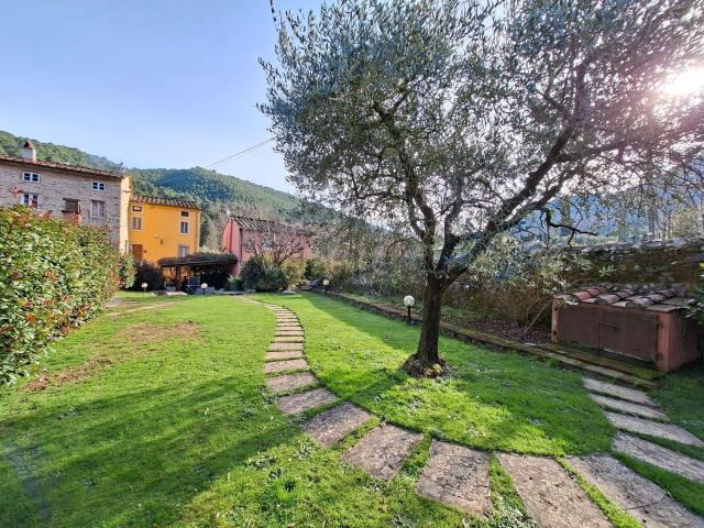 Rustici e casali in vendita di 74 m²
