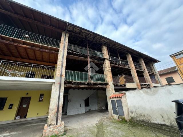 Rustici e casali in vendita di 74 m² in Via G. Verdi, 14