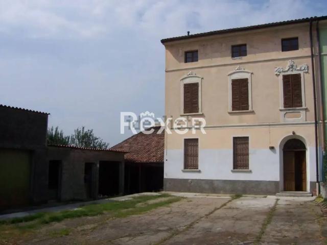 Rustici e casali in vendita di 750 m² in Via Giuseppe Mazzini