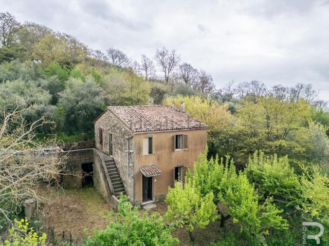 Rustici e casali in vendita di 75 m² in Via di Selvena