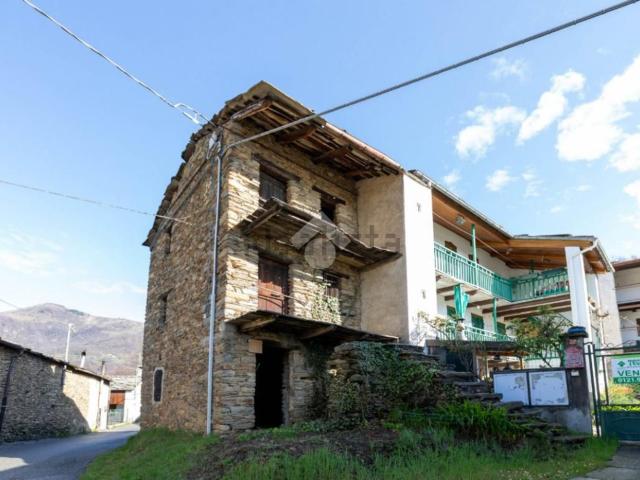 Rustici e casali in vendita di 75 m² in Località Serre