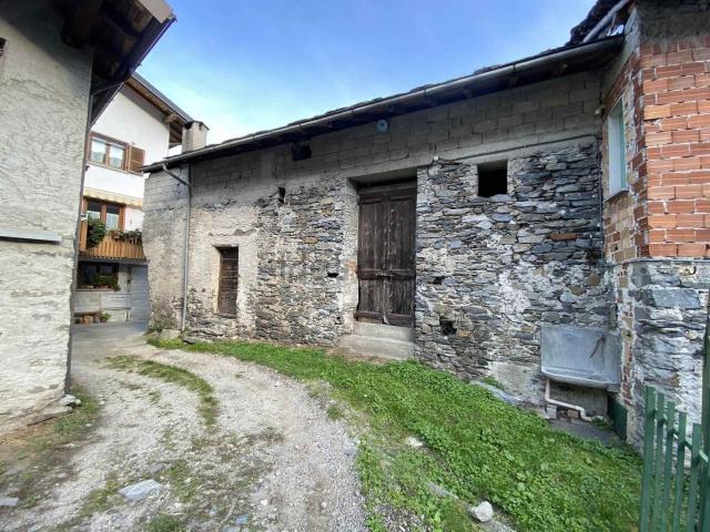 Rustici e casali in vendita di 76 m² in Via Coloredo