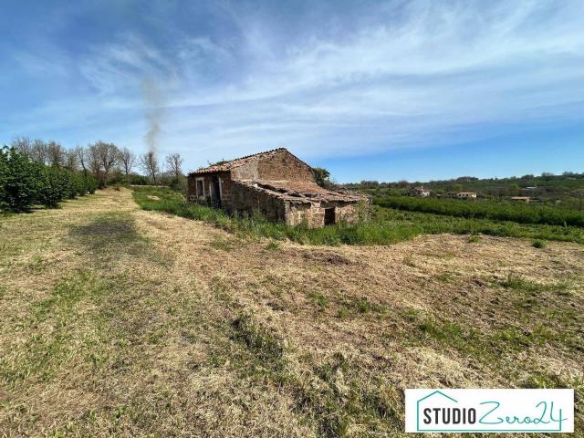 Rustici e casali in vendita di 77 m² in Località pietralta