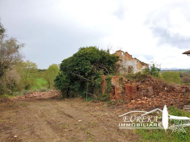 Rustici e casali in vendita di 789 m² in Via Garibaldi