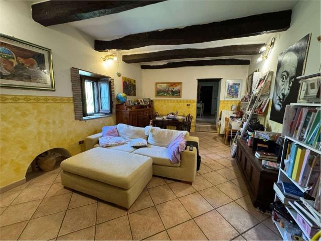 Rustici e casali in vendita di 80 m²