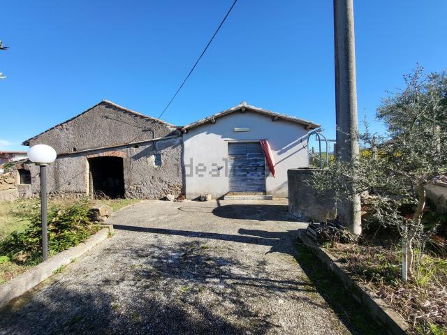Rustici e casali in vendita di 80 m² in Via Colle Mainello