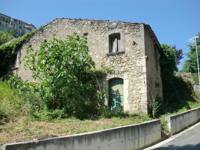 Rustici e casali in vendita di 80 m² in Via Castellone