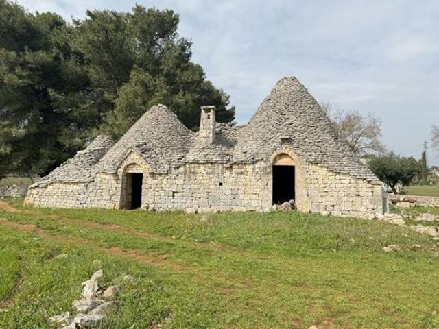 Rustici e casali in vendita di 80 m² in Via Alberobello
